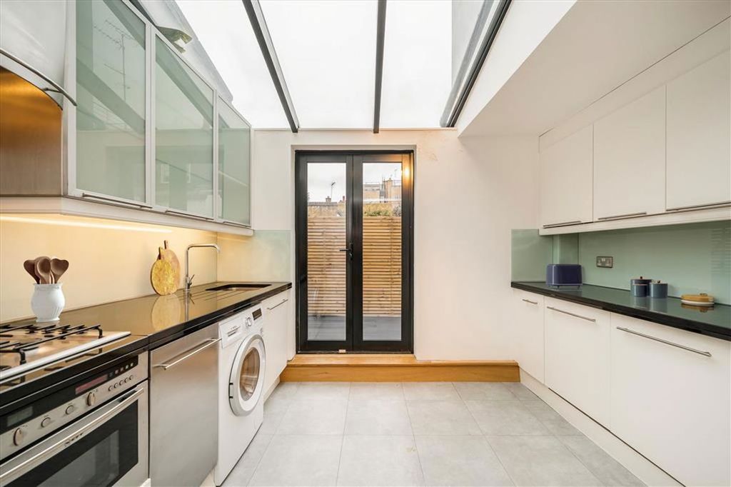 Property photo 3 of 6