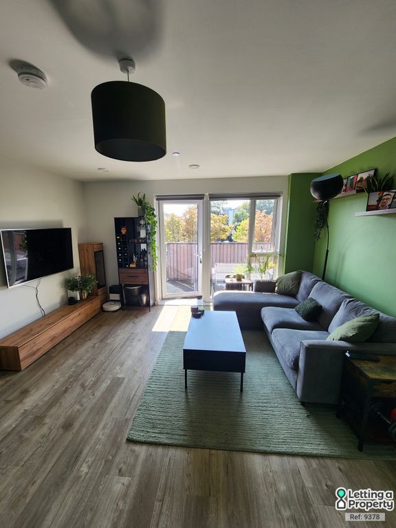 Property photo 3 of 12