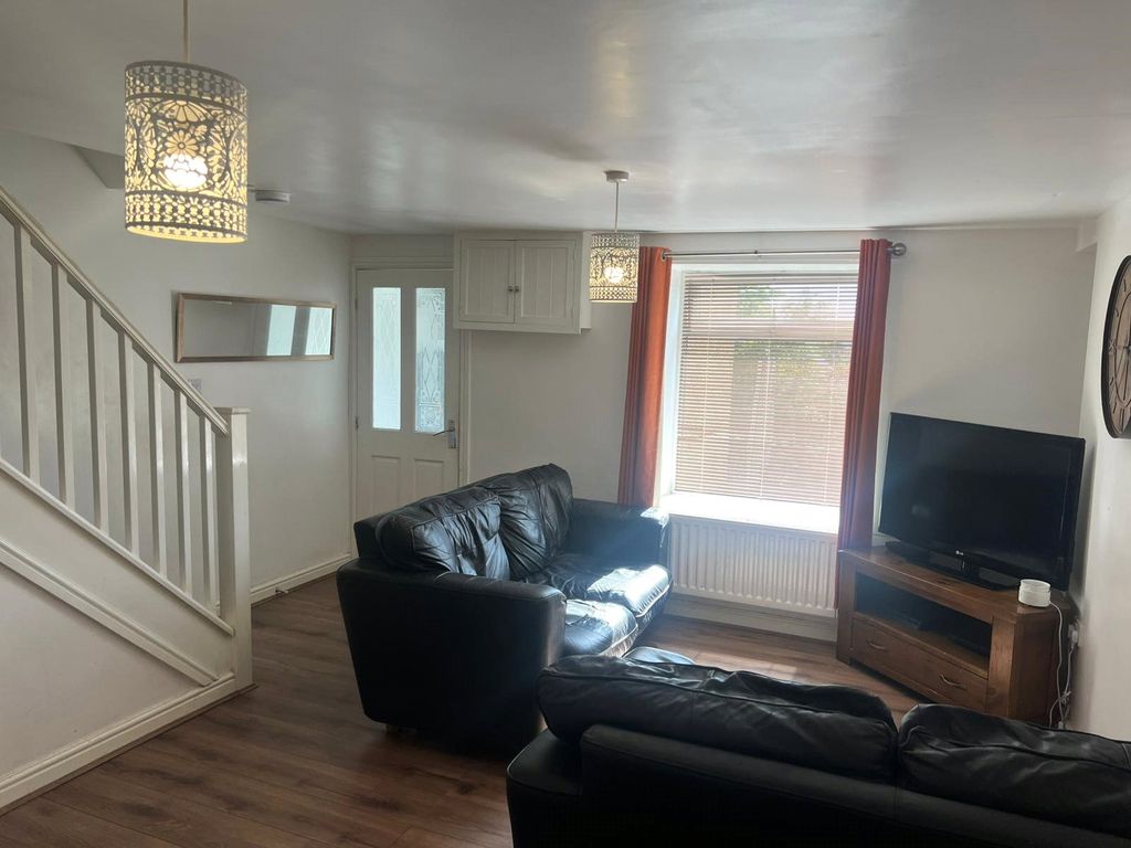 Property photo 2 of 16 Picture No. 09