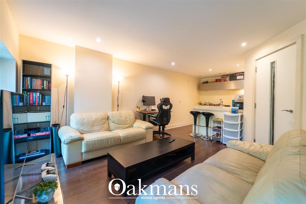 Property photo 3 of 11 Nik07149.Jpg