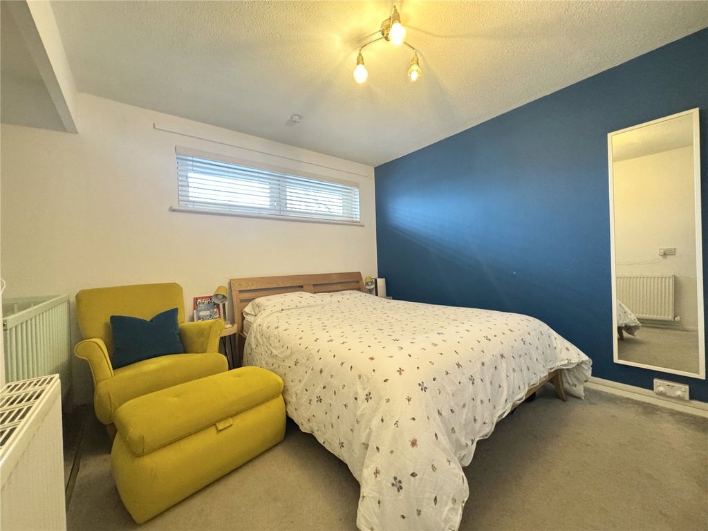 Property photo 2 of 8 Picture No. 03