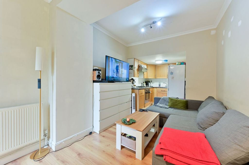 Property photo 1 of 5