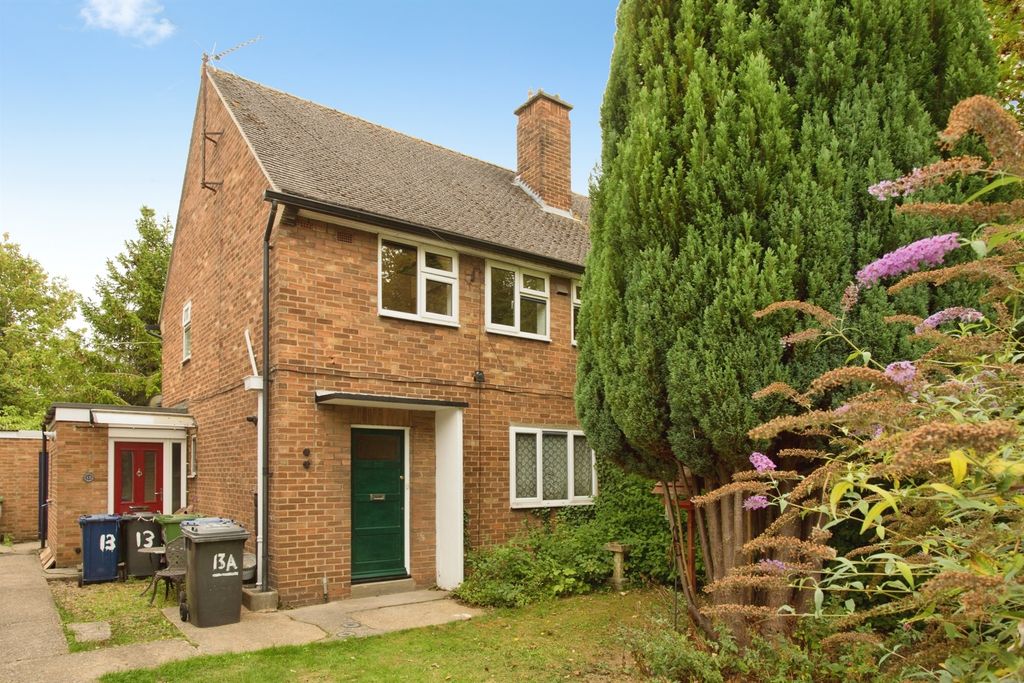 Property photo 3 of 12