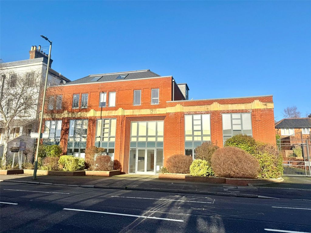 Property photo 1 of 11 Picture No. 01