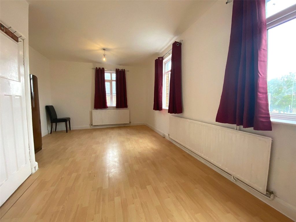 Property photo 1 of 11 Picture No. 01
