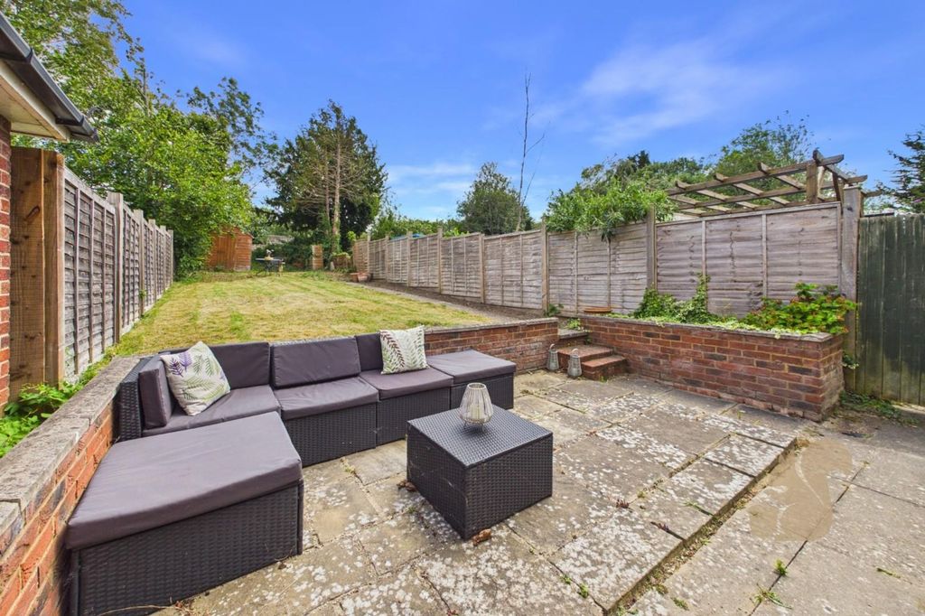 Property photo 3 of 14 Garden