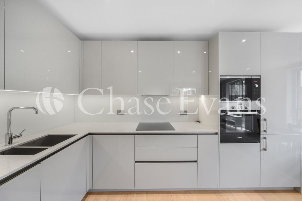 Property photo 2 of 15 Kitchen