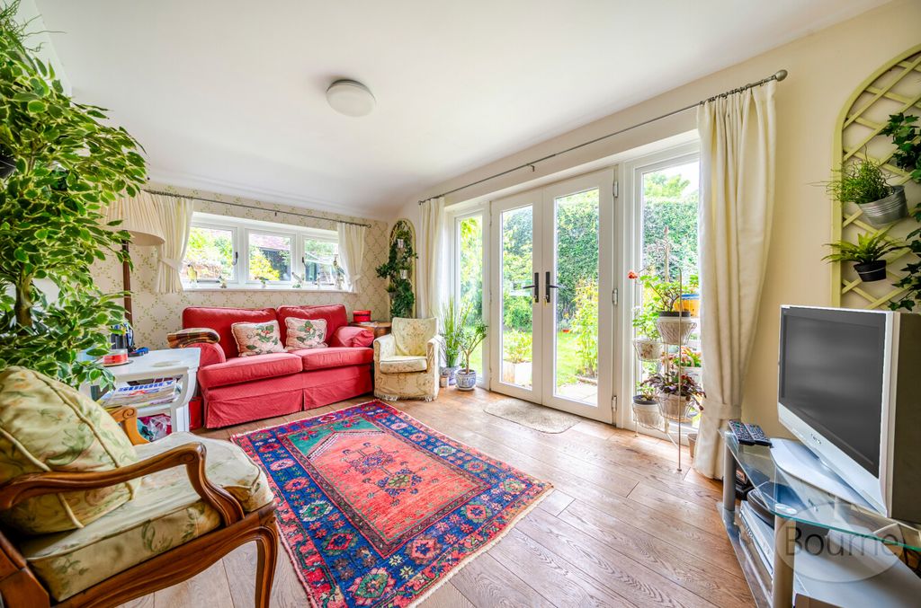 Property photo 3 of 26 dc0d995E-Bb0d-426...