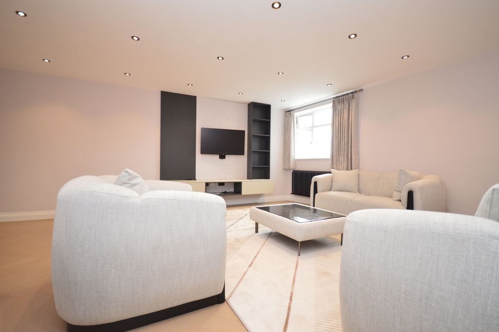 Property photo 3 of 11 Dsc 0444