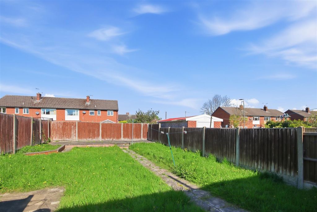 Property photo 3 of 14 Rear Garden 1