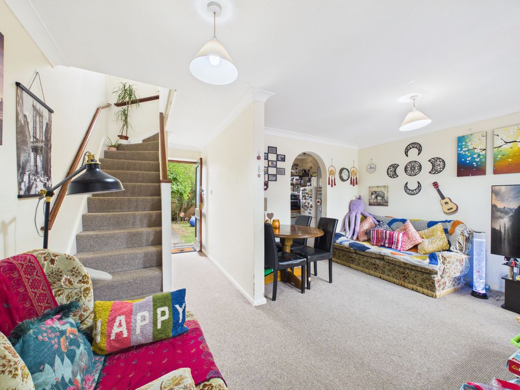 Property photo 2 of 19