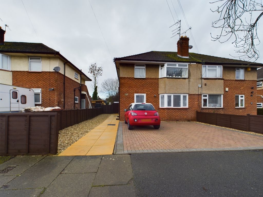 Property photo 1 of 7 Cam01740G0-Pr0162-Still010