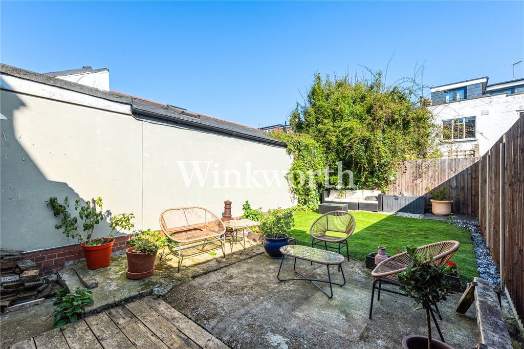 Property photo 2 of 24 Picture No. 06