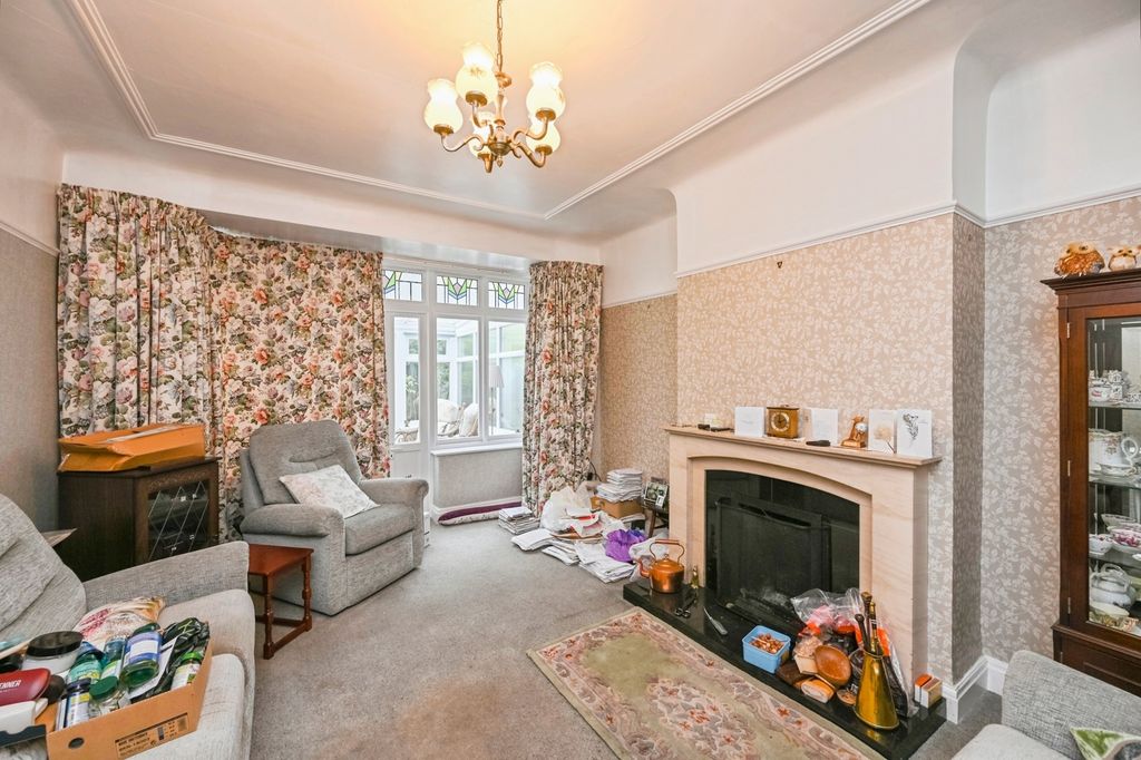 Property photo 2 of 18 Pbox-Img.Jpg