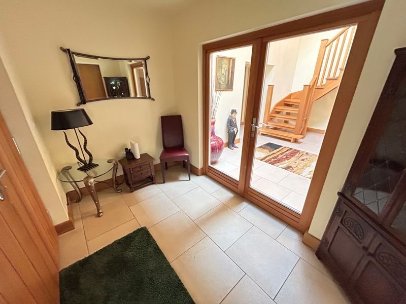 Property photo 3 of 44 Photo 27