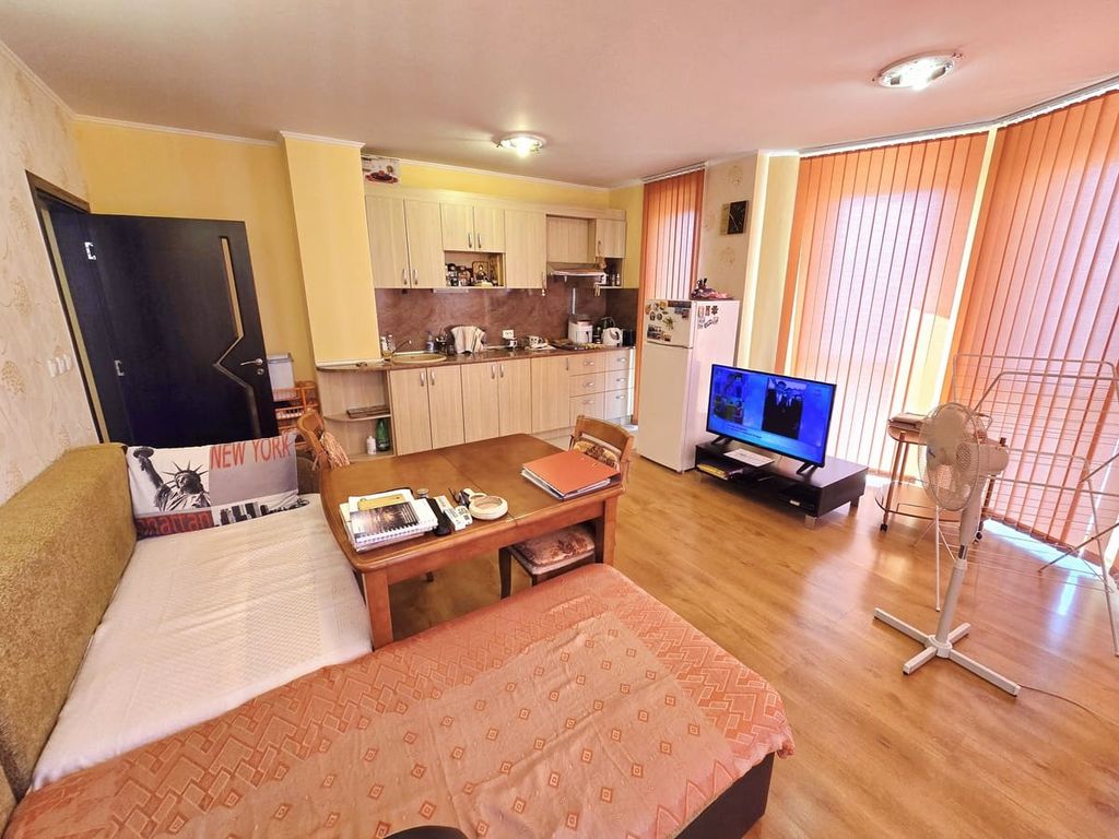 Property photo 2 of 16