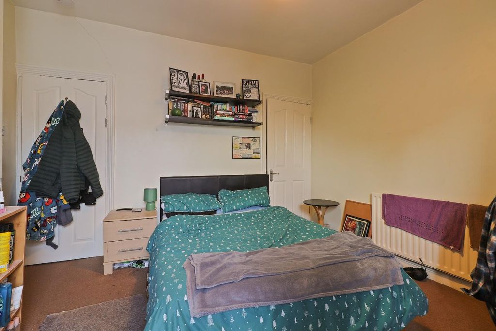 Property photo 2 of 19 Bedroom 2