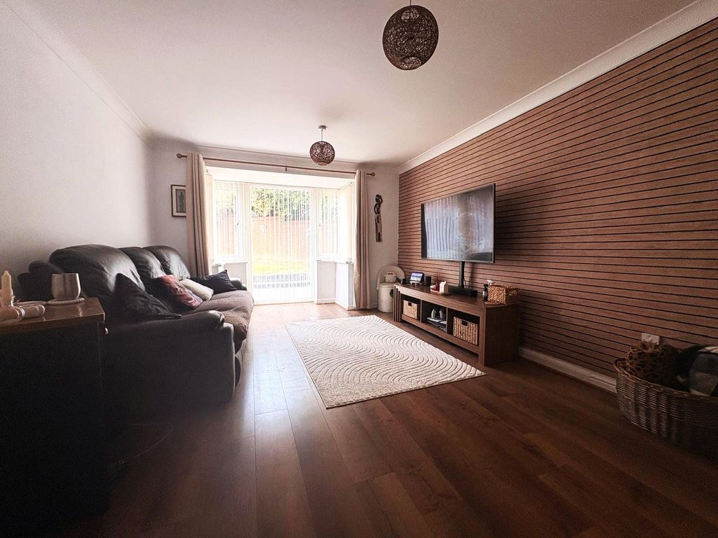 Property photo 3 of 27 Picture No. 08