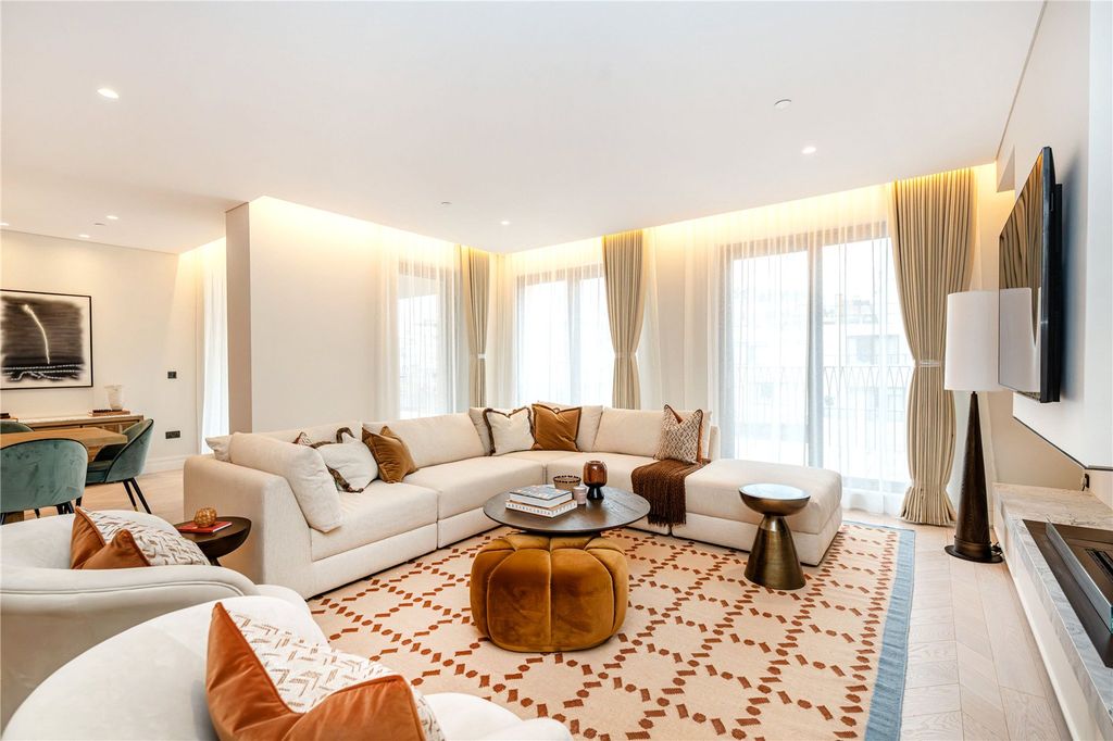 Property photo 3 of 15 Reception Room