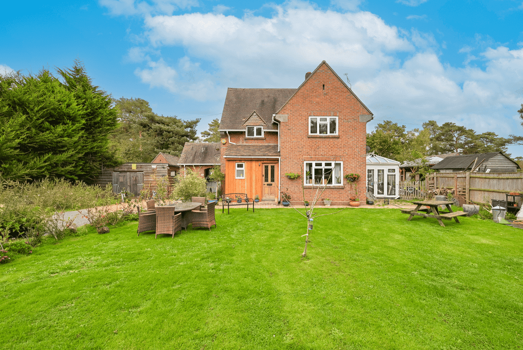 Property photo 1 of 9