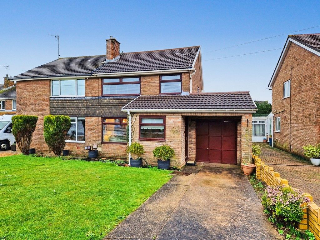 Property photo 1 of 27