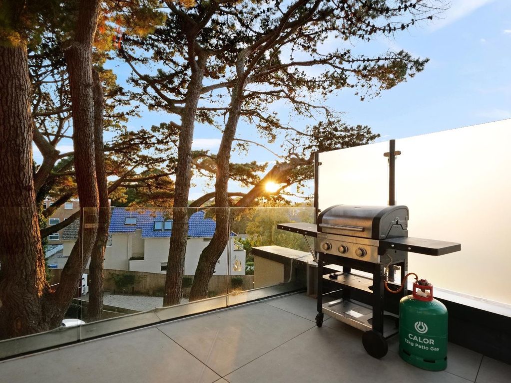 Additional image 18 of 3 bed flat for saleBanks Road, Poole BH13