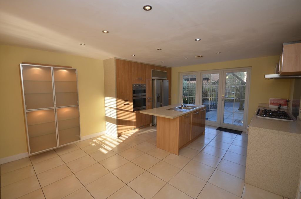 Property photo 2 of 13 Picture No. 14
