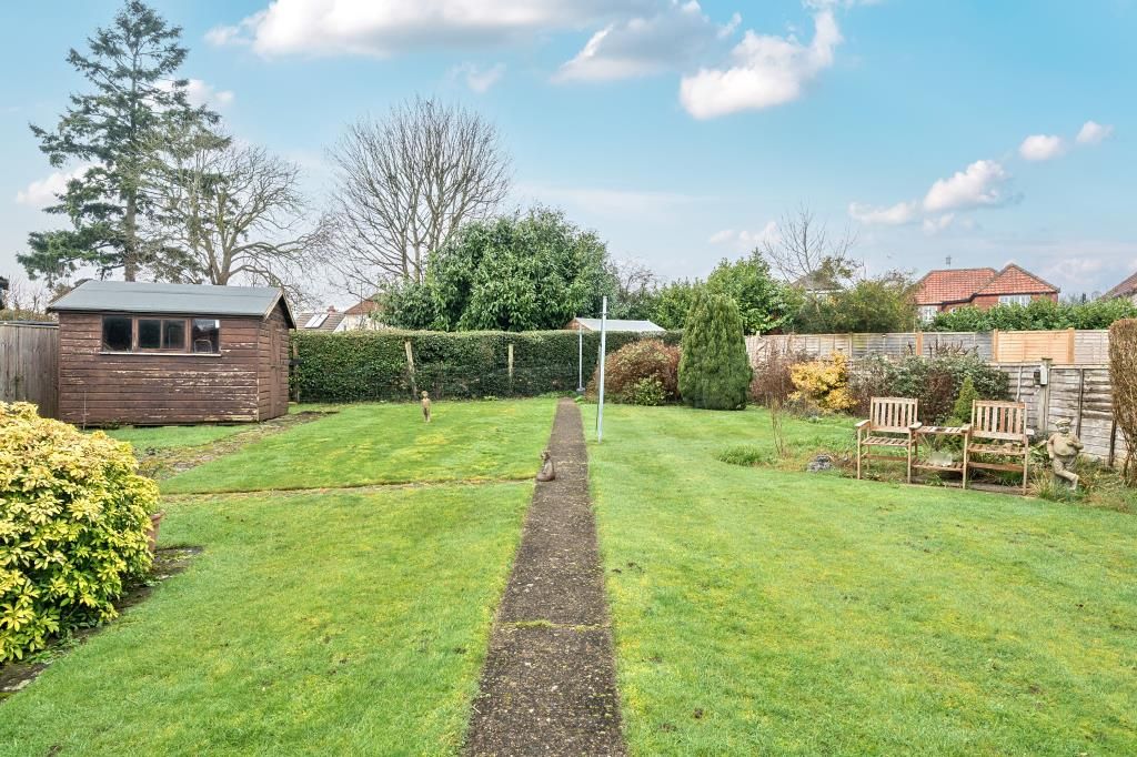 Property photo 3 of 12 Garden