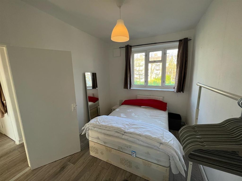 Property photo 3 of 8 364F5d92-c90d-497B-8F3B-01Fecbd96A0B.Jpg