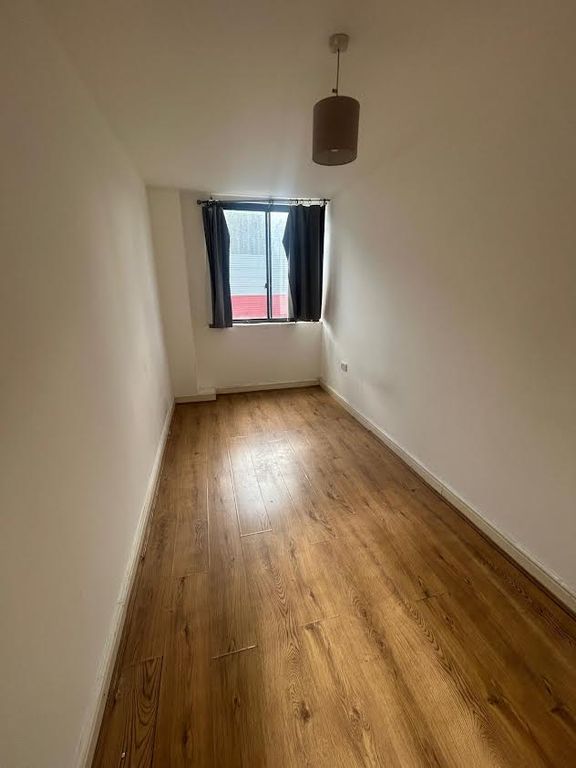 Property photo 3 of 4