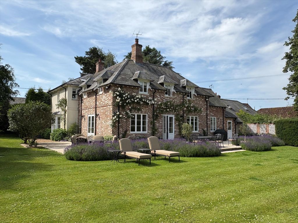 Property photo 1 of 29 Image