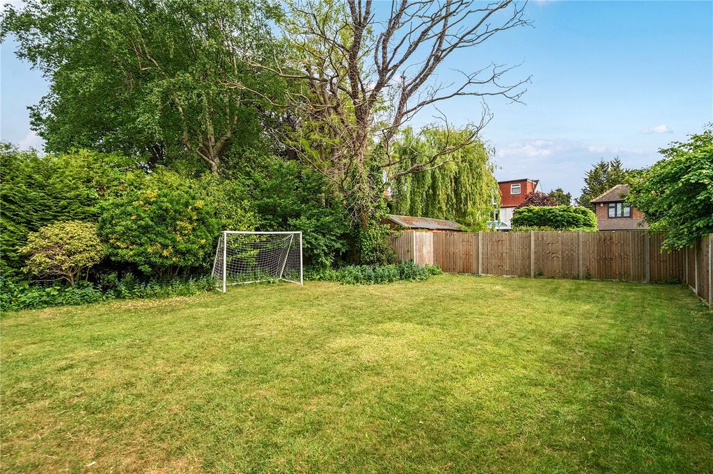 Property photo 3 of 17 Picture No. 02