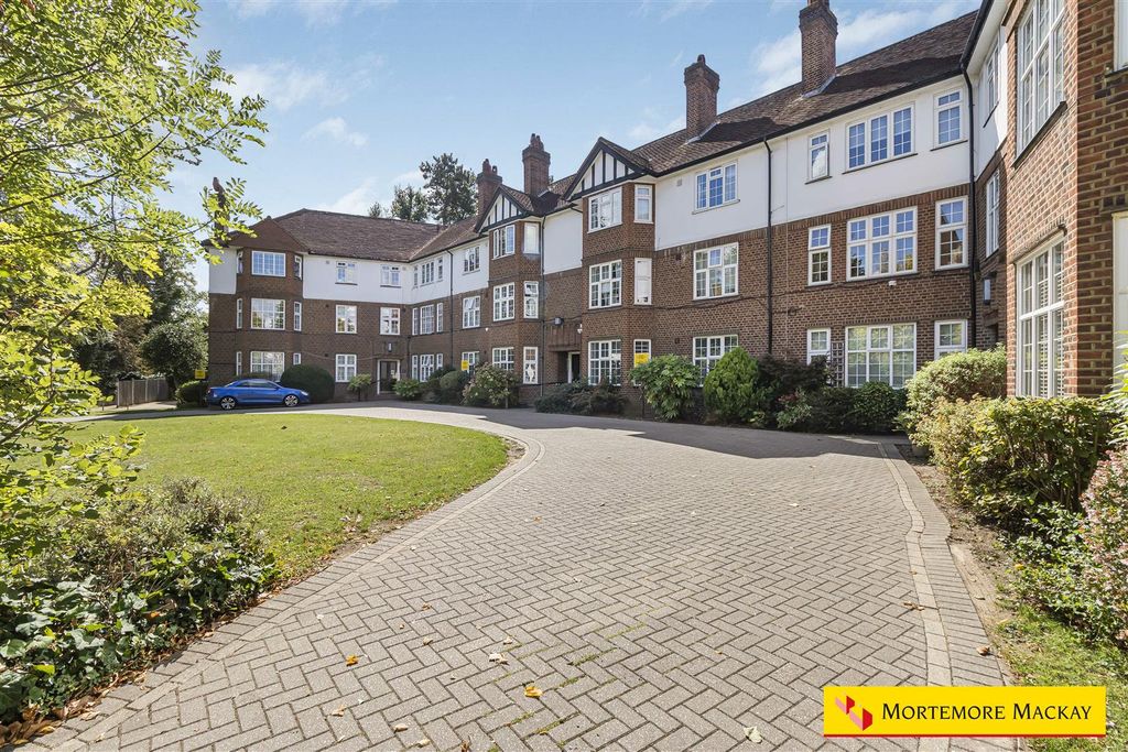Property photo 1 of 24 27_62923_Watermarked.Jpg