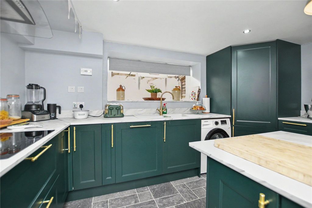Property photo 3 of 30 Picture No. 03