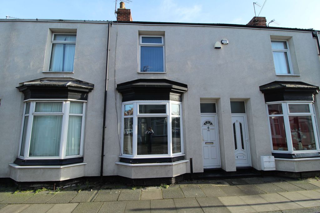 Property photo 1 of 9