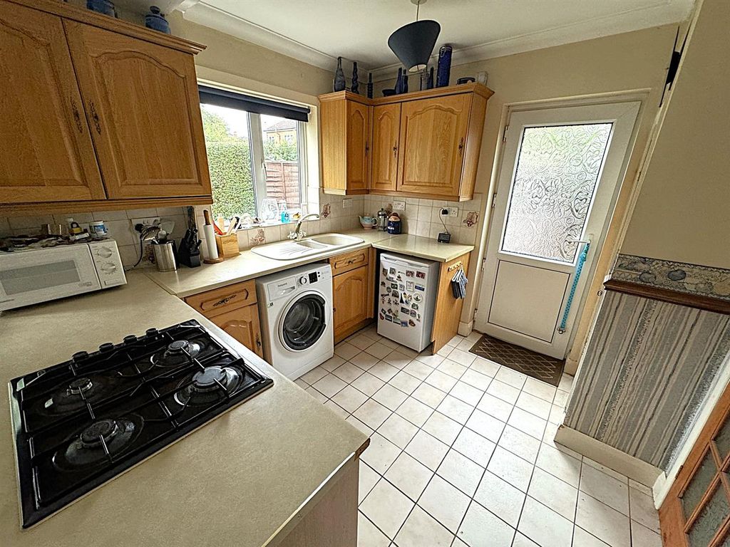 Property photo 3 of 18 Thumbnail_Img_1100.Jpg