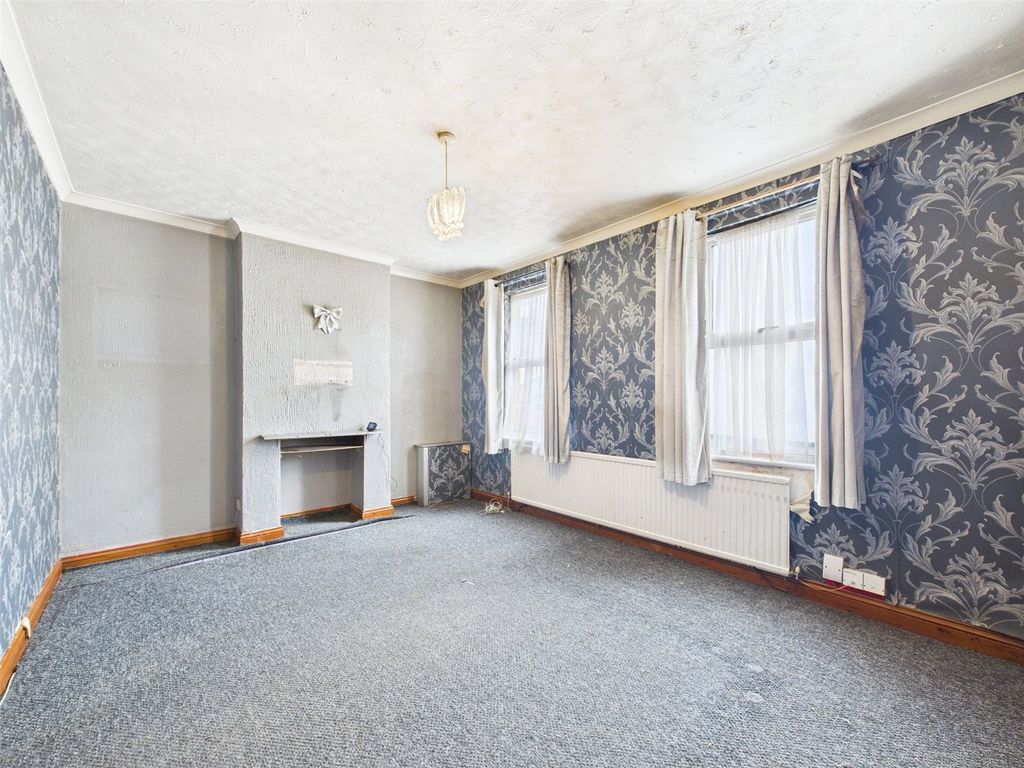 Property photo 3 of 14 Picture No. 23