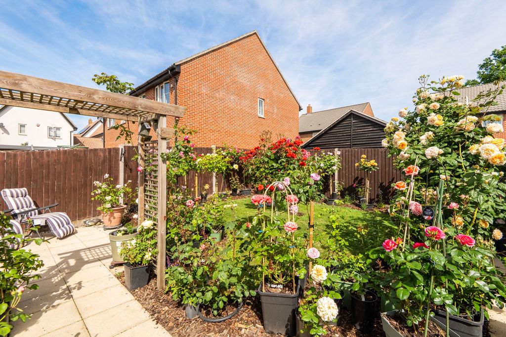 Property photo 2 of 18