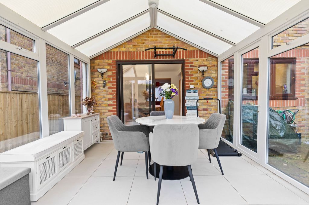 Property photo 3 of 30