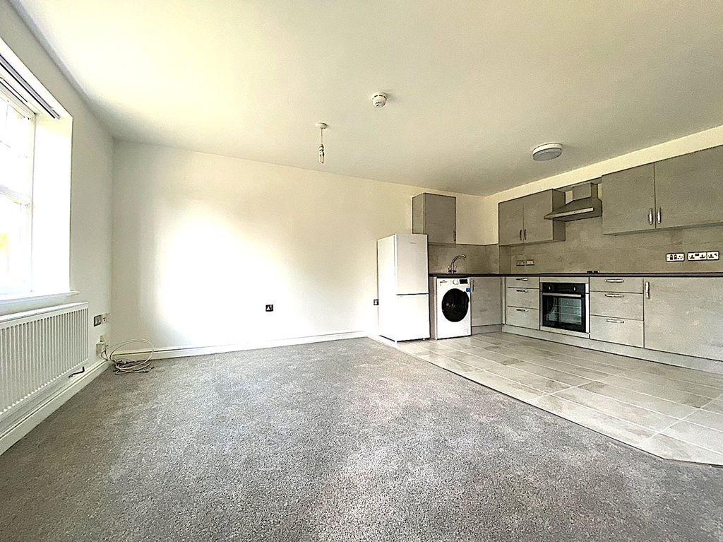 Property photo 3 of 6 Picture No. 13