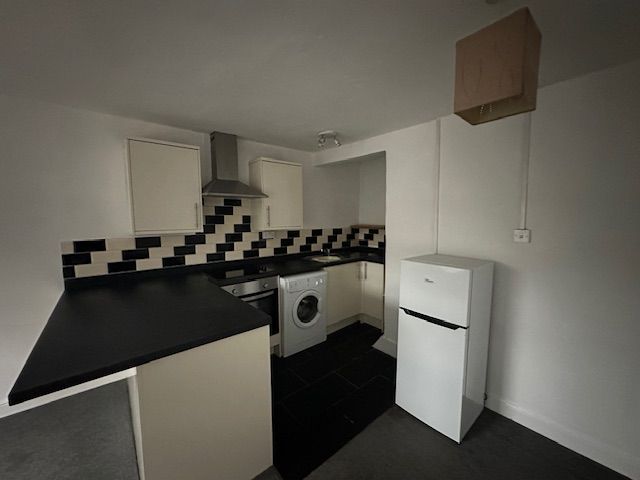 Property photo 2 of 12 Image