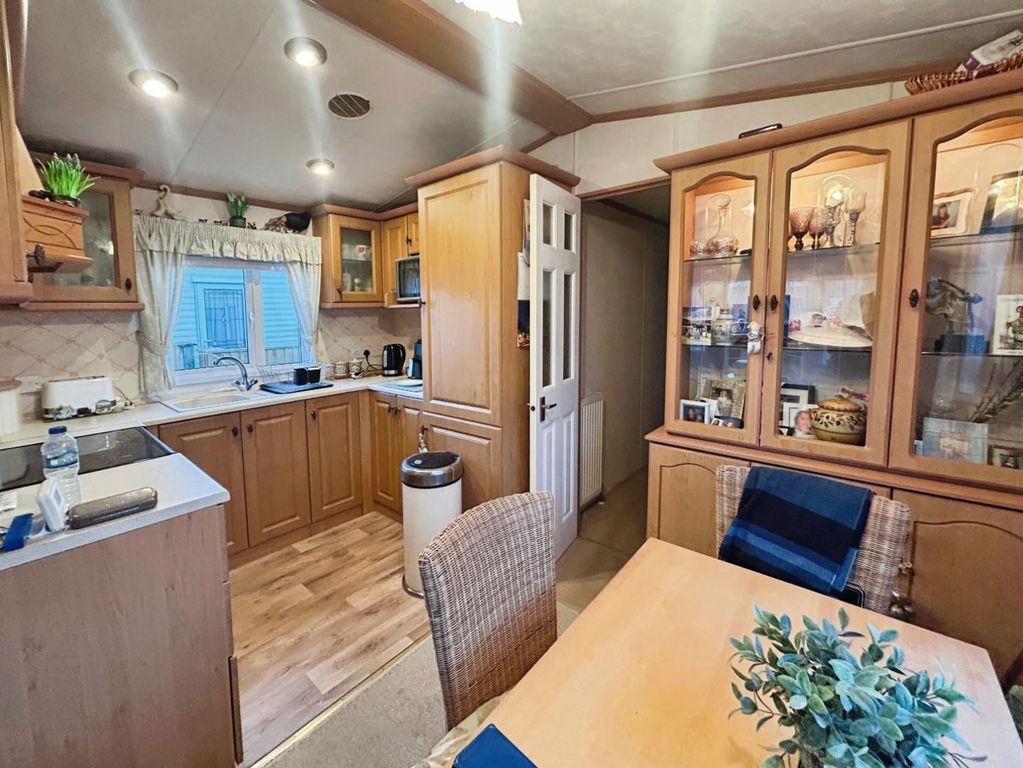 Property photo 3 of 11 E25c439F-Image00014.Jpeg