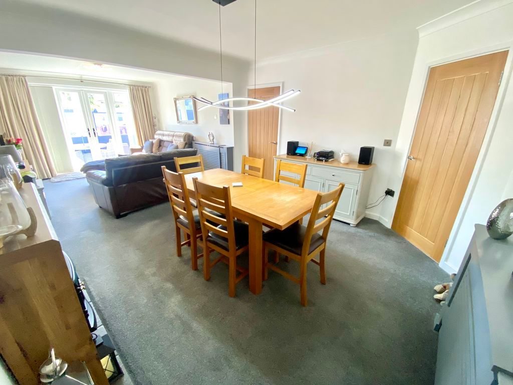 Property photo 3 of 28 Lounge/Dining Room