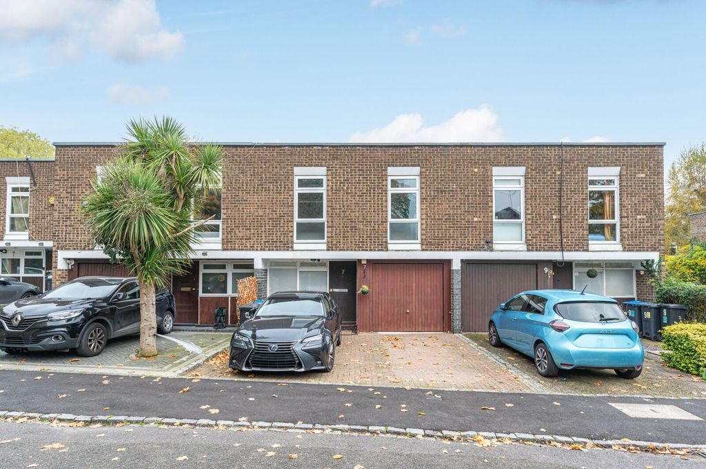 Property photo 1 of 16