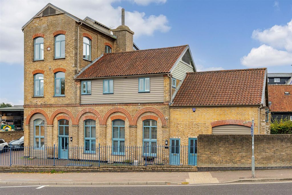 Property photo 1 of 25 External-5.Jpg