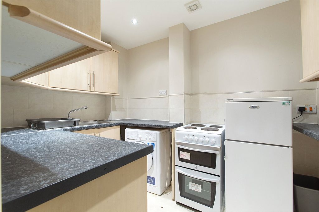 Property photo 3 of 10 Photo 3