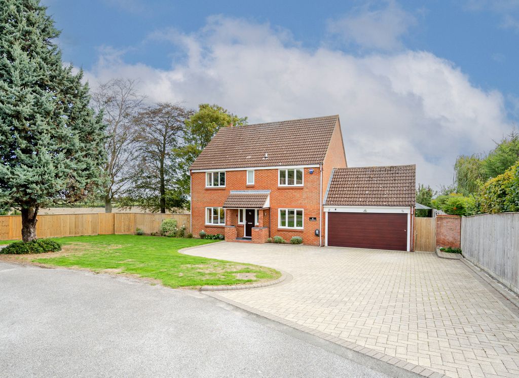 Property photo 1 of 35