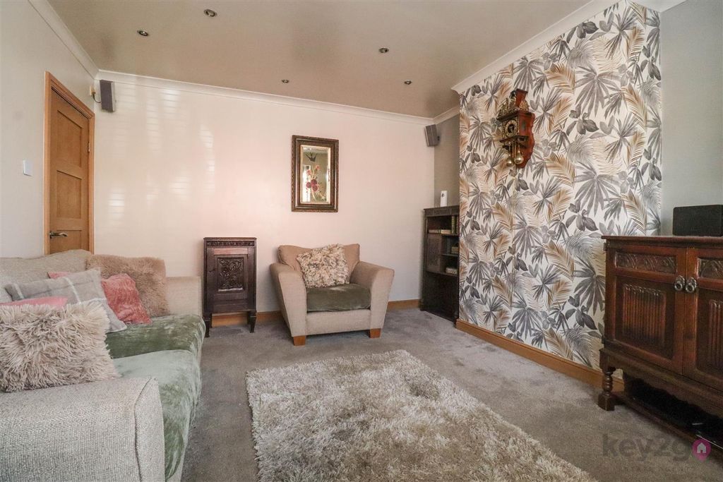 Property photo 3 of 19 Img_8452.Jpg