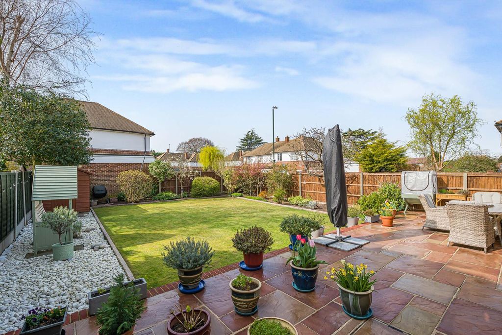 Property photo 2 of 23 Rear Garden