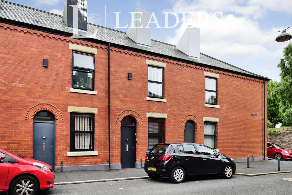 Property photo 1 of 10 External